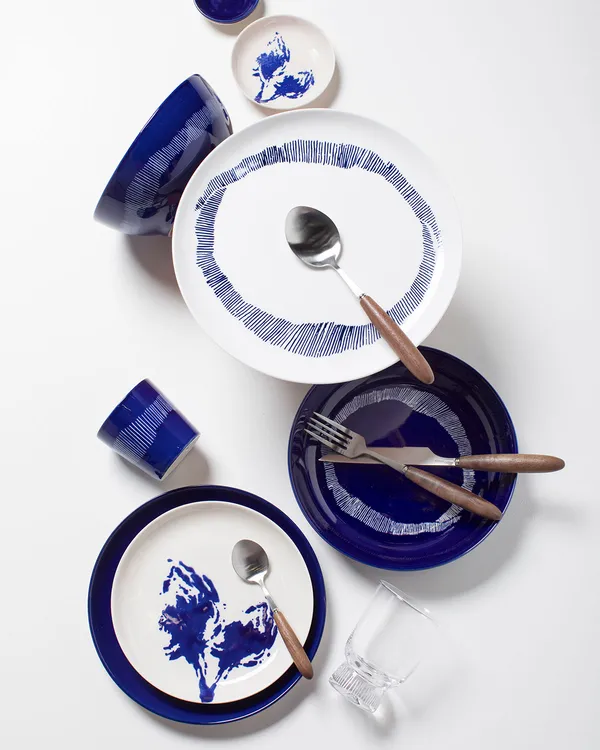Feast Deep Plate 22 cm Dark Blue / White Striped