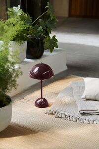 Flowerpot VP9 Bordlampe Bærbar Dark Plum