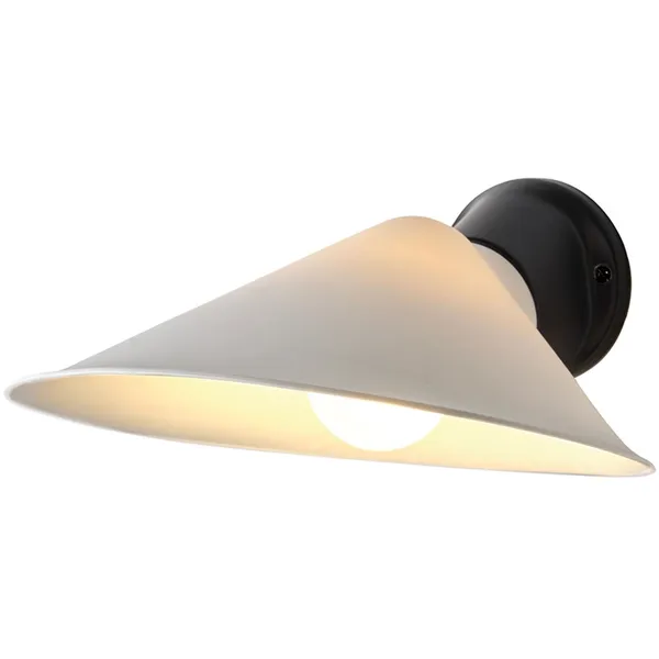 Plume SW Vägglampa Med Strömbrytare Polykarbonat