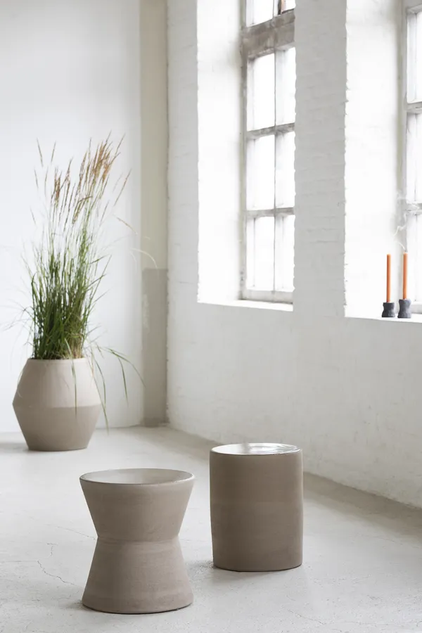 Pawn Sidebord Stoneware Beige