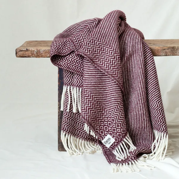 Kattefot Pledd 150x220 cm Burgundy