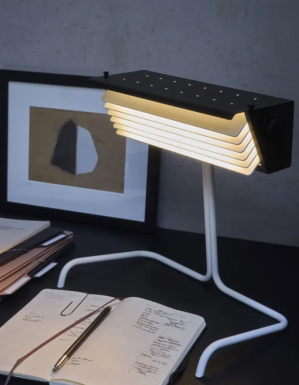 Biny Bordslampa WH Svart/Vit