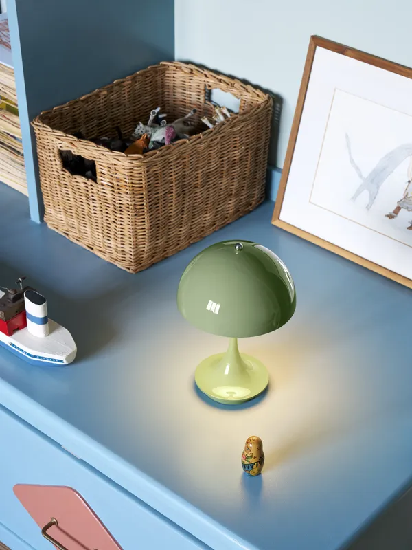 Panthella 160 Bordlampe Bærbar V3 Opaque Moss Green