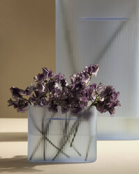 Ridge Vase Frostet Glass 165 cm Lyseblå