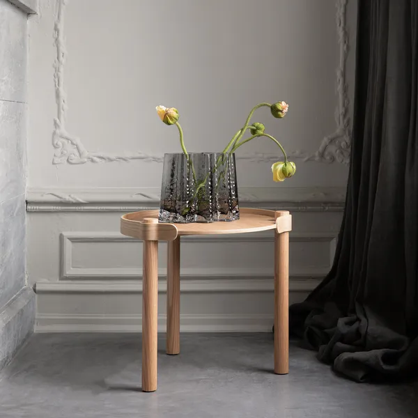 Gry Wide Vaasi H24 cm Savunvärinen