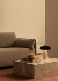 Reverse Bordlampe Carrara / Sort
