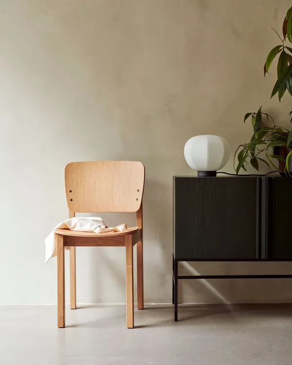 Mono Wooden Base Lacquered Oak