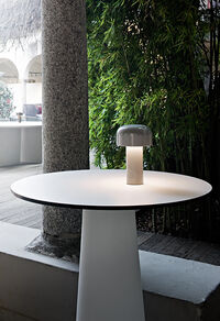 Bellhop Bordslampa Portabel Grå