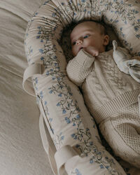Bell Flower Babynest