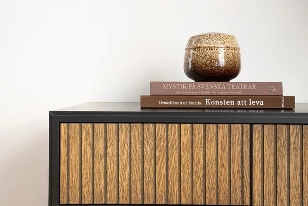 Line Burned Walnut Senkki 2 ovea Musta/Musta