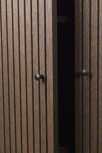 Sill Väggskåp Dark Stained Oak