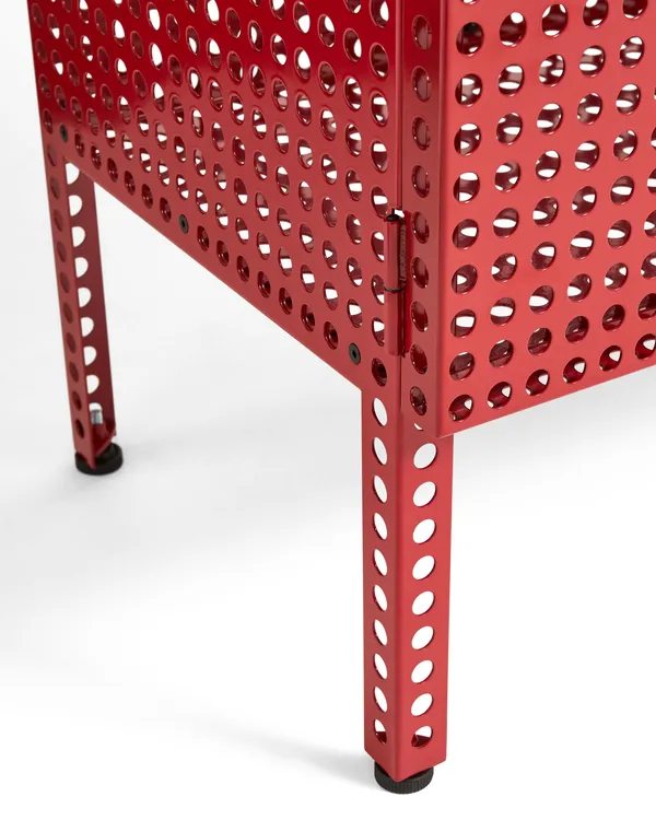 Perforated Skab Lille Vinrødt