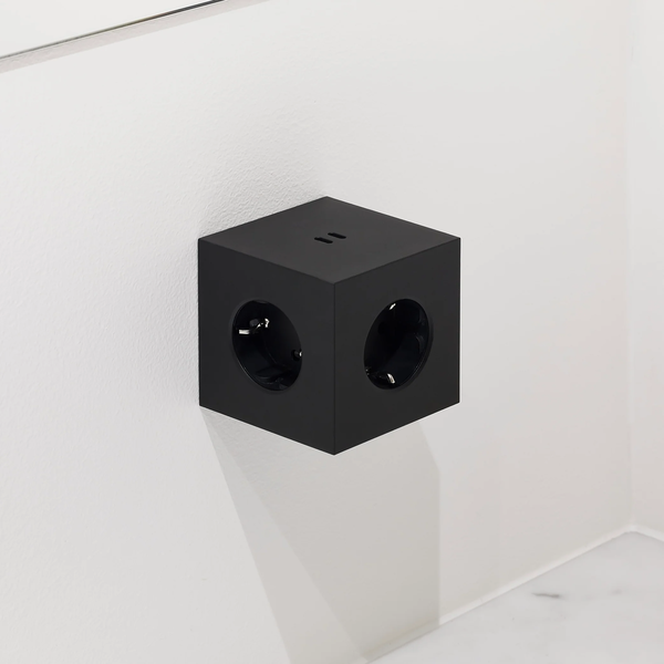 Square 2 Socket Extender With USB-C / Magnet Stockholm Black