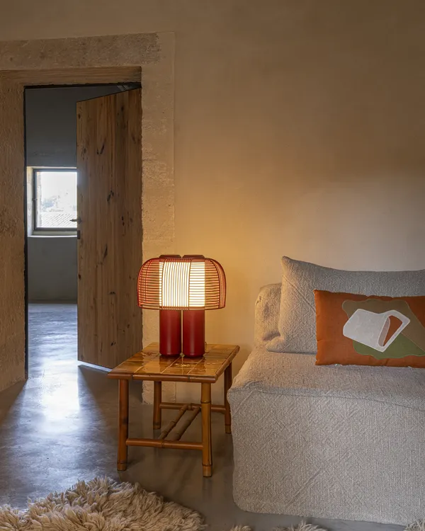 Yasuke Bordlampe Rød