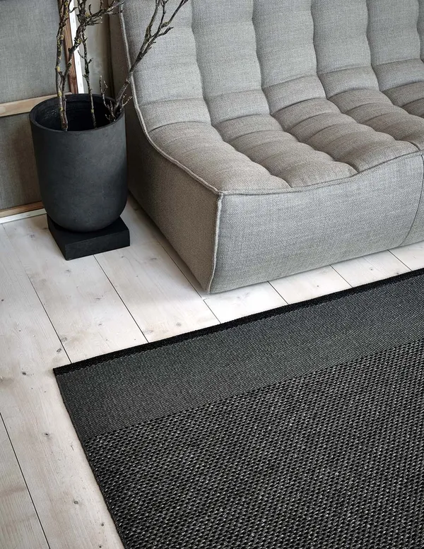 Edit Matto Black / Charcoal / Granite Metallic 140x200 cm