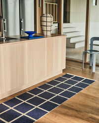 Criss Muovimatto Dark Blue / Cream 70x150 cm