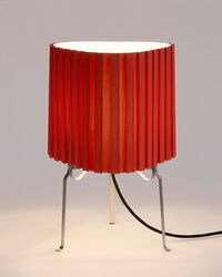 Canelé Bordlampe Tomato Red