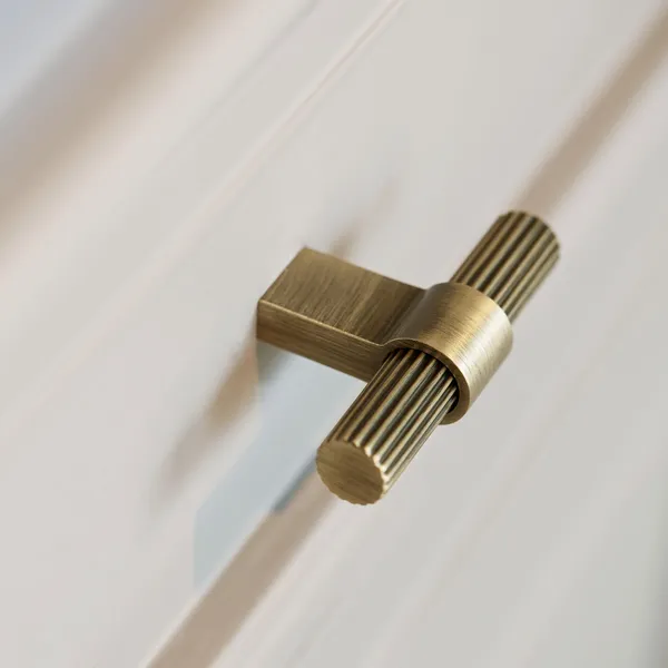 T Helix Stripe Knott Antique bronze