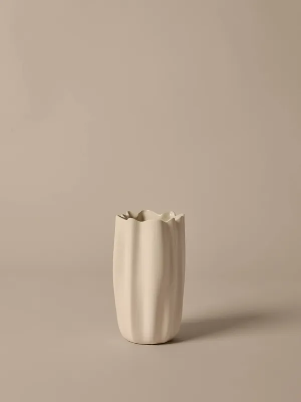 Nium Vaasi 23 cm Luonnonvalkoinen