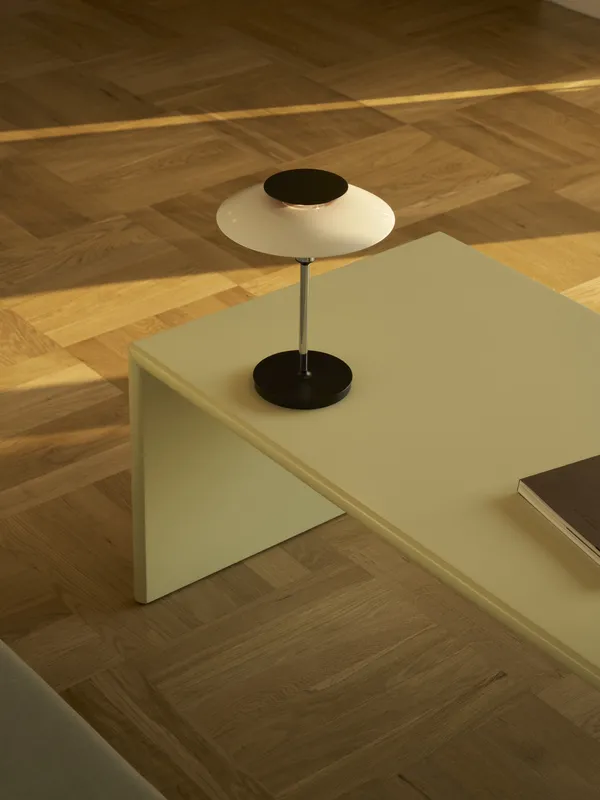 PH 80 Pöytävalaisin Kannettava Krominvärinen / Opal White