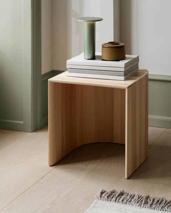 Taburet Sidobord / Pall Pine