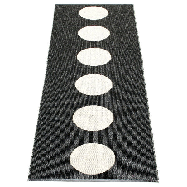 Vera Rug Black/Vanilla Tæppe Sort / Vanilje 70x450 cm