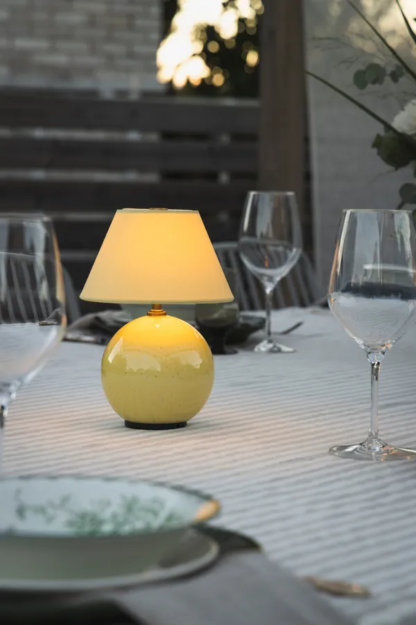 Iris 16 Pöytävalaisin Kannettava Keltainen