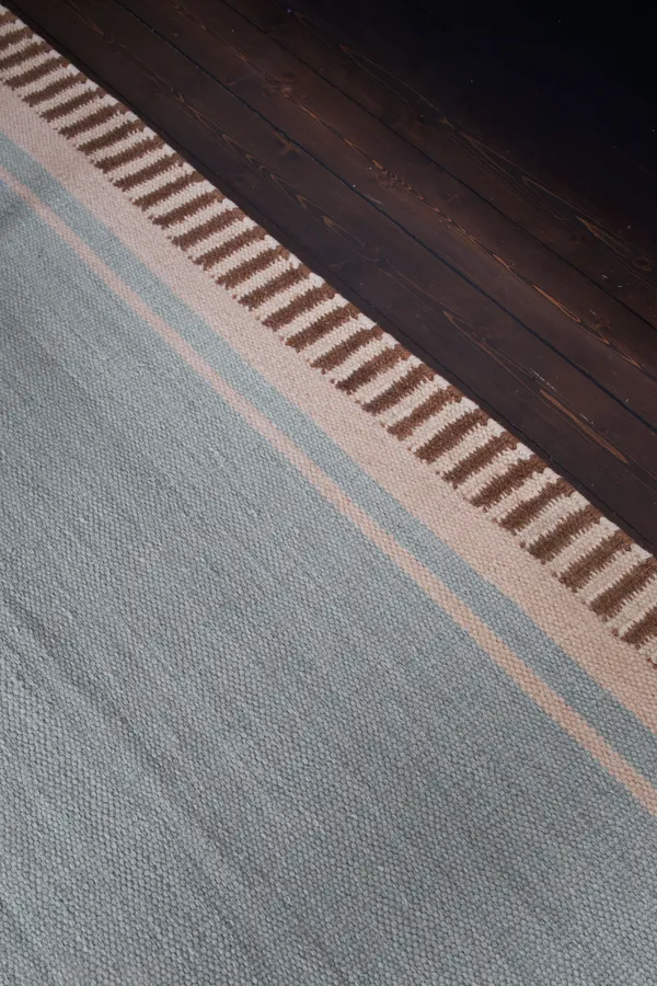 Röllakan Solid Ullteppe 140x200 cm Sky Blue