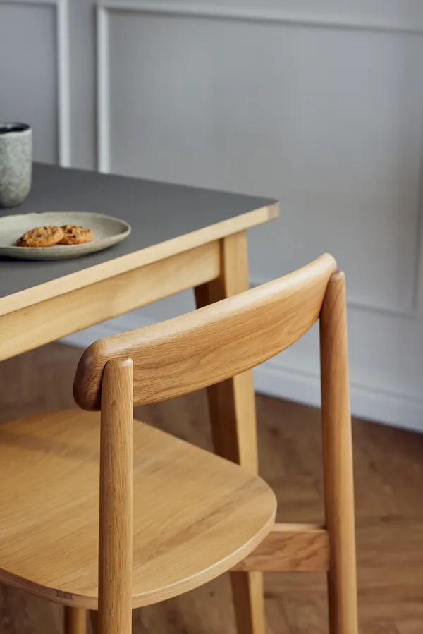 Unite Stol Vitpigmenterad Ek