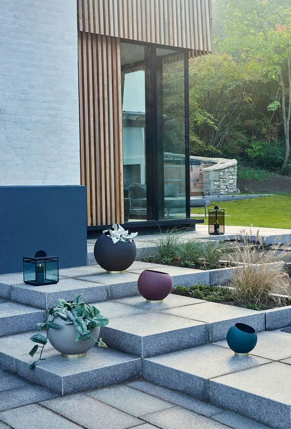 Globe Flower Pot Ø17 cm Black