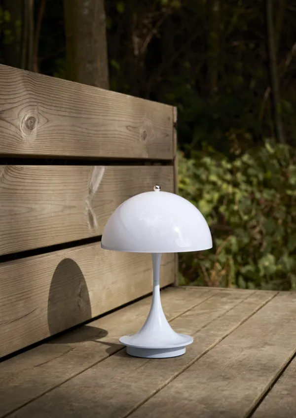 Panthella 160 Bordlampe Bærbar Pale Blue Opal Acryl