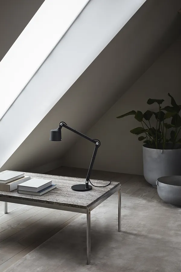 Vipp 521 Table Lamp Black