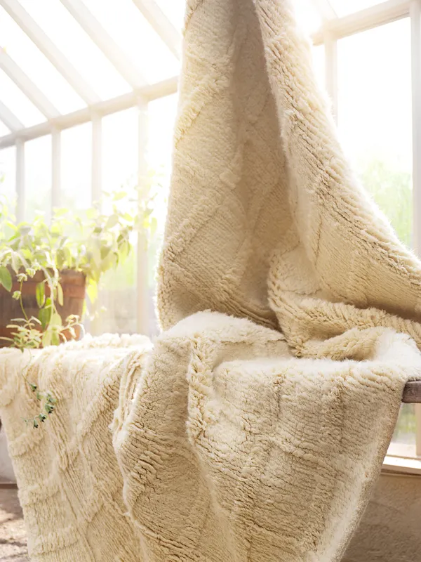 Badal Sporbart Ullteppe Off-white 250x350 cm
