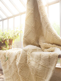 Badal Sporbart Ullteppe Off-white 250x350 cm