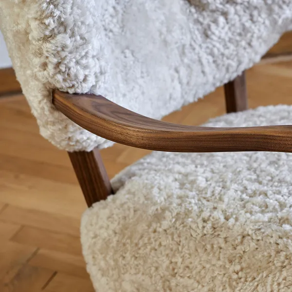 Wulff ATD2 Lounge-Tuoli Pähkinäpuu / Sheepskin Moonlight