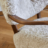 Wulff ATD2 Lounge-Tuoli Pähkinäpuu / Sheepskin Moonlight