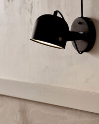 Svejk 13 Vegglampe Sort/Nikkel