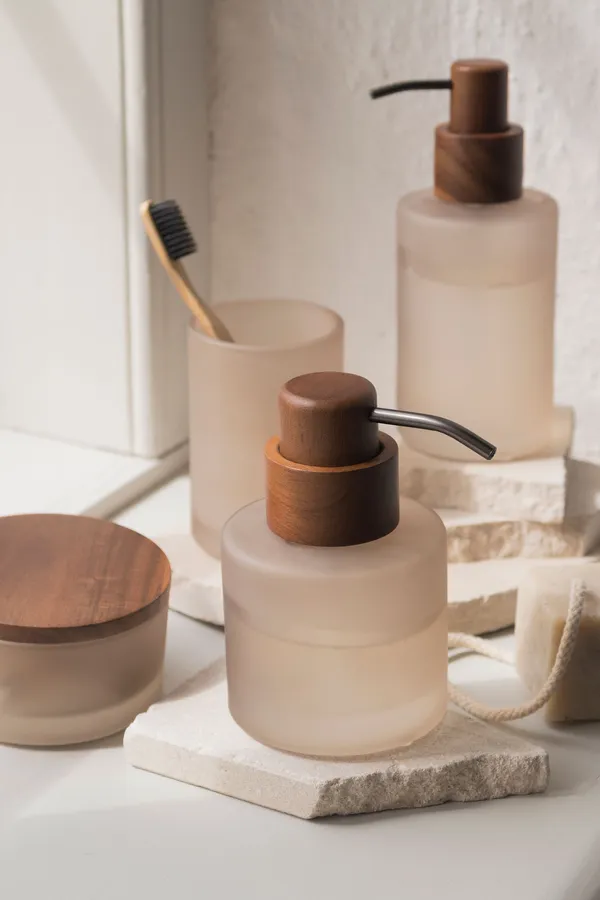 Modest Tvålpump Låg Kit