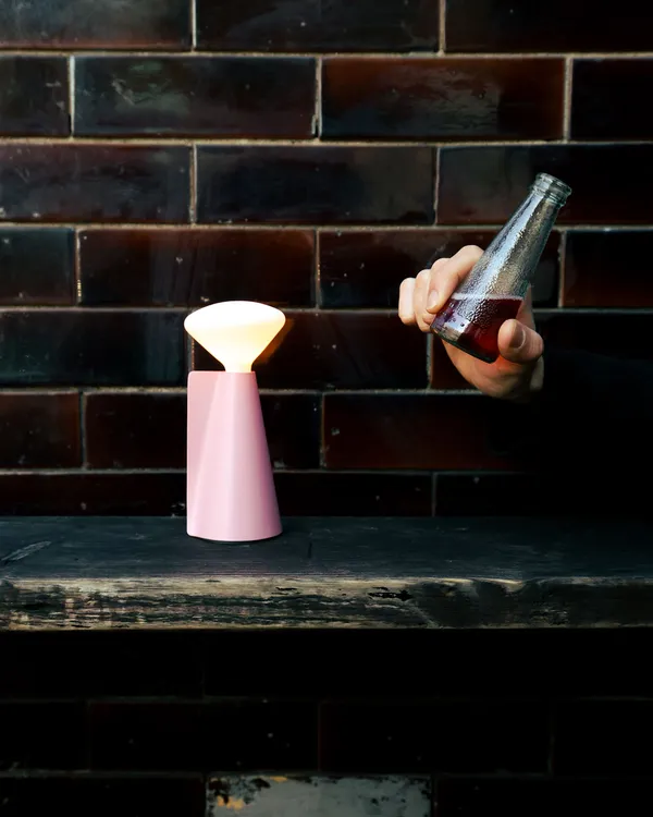 Mantle Portable Lamp Peony Pink