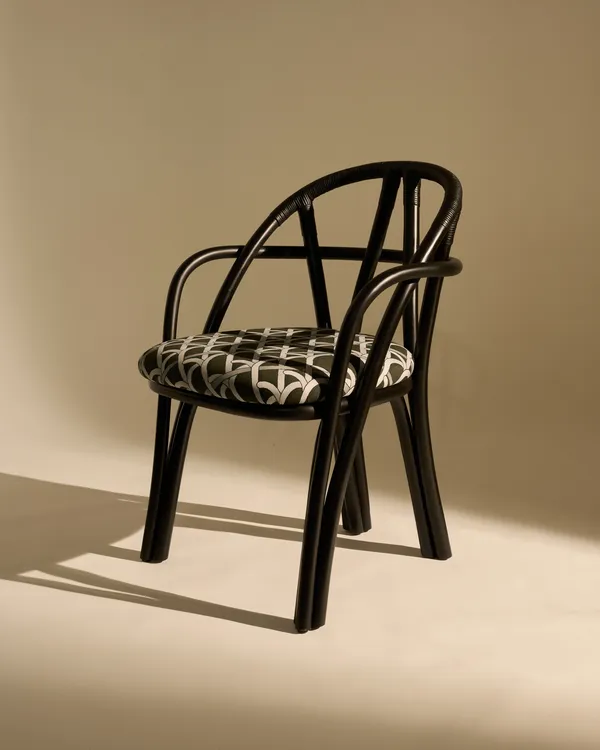 Bistra Spisestol Med Armlener Ebony / Reales Pattern 003