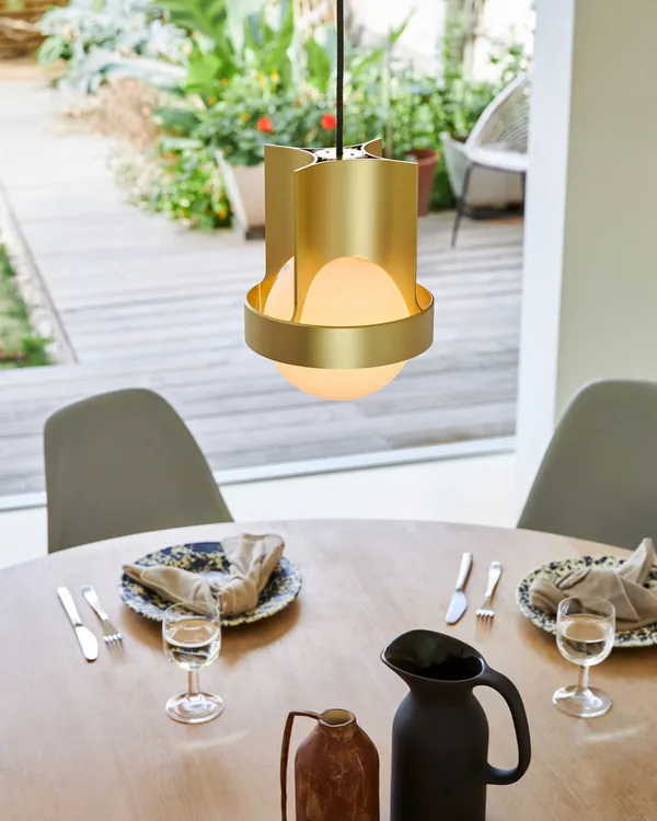 Loop Single Ceiling Lamp with Sphere IV Gold