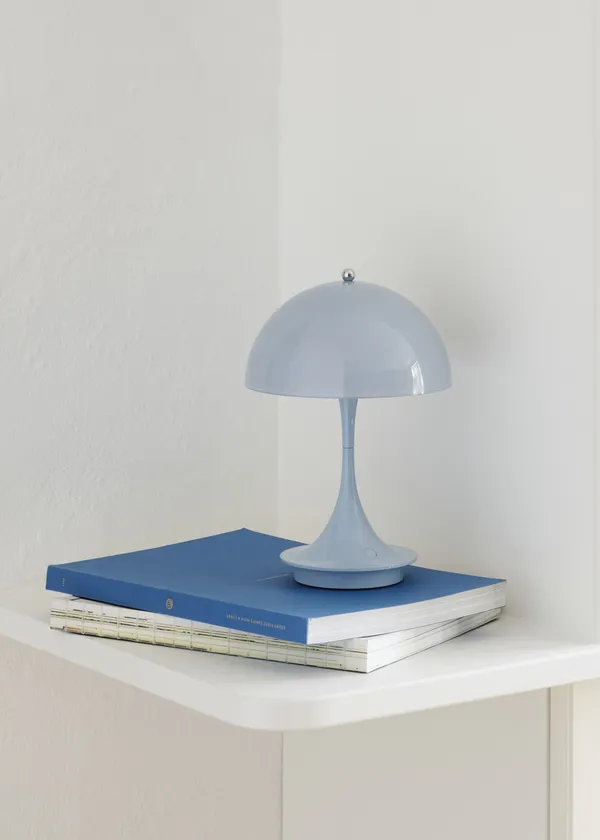 Panthella 160 Bordlampe Bærbar V3 Opal Pale Blue