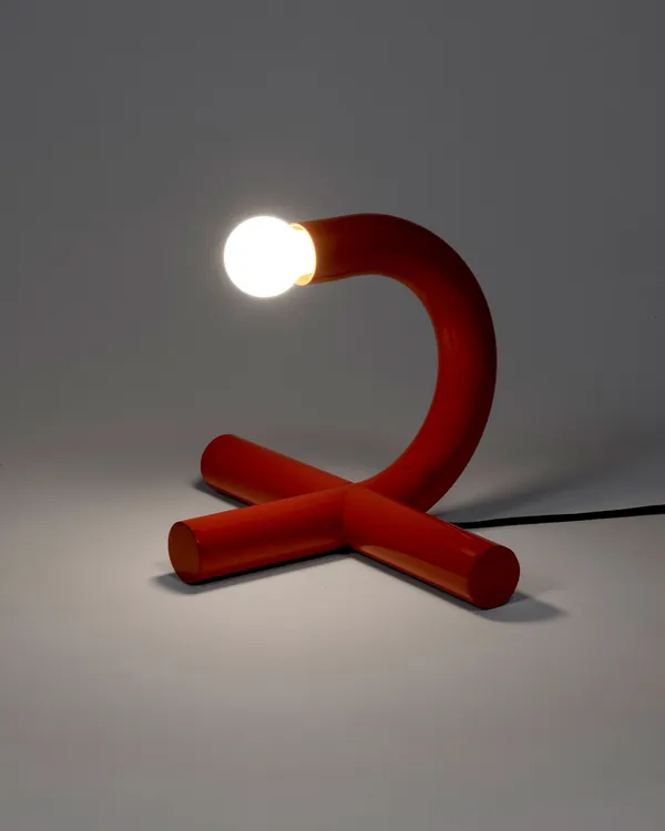 La Tre Bordlampe Rød