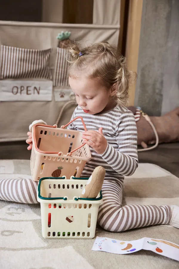 Yummy Shopping Basket