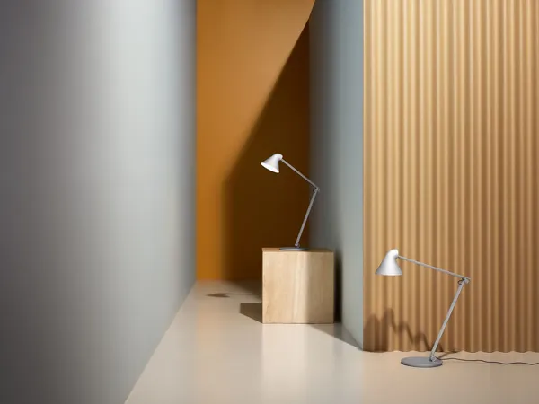 NJP Bordlampe Lysegrå