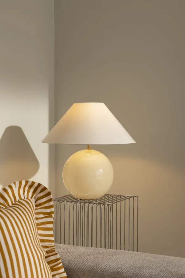 Iris 45 Bordlampe Creme