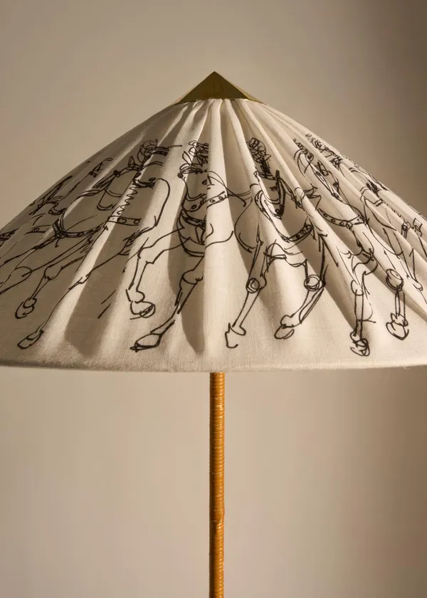 9602 Gulvlampe Special Edition GUBI x Garro Éditions
