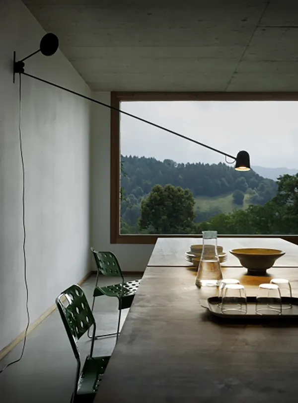 Counterbalance LED Væglampe Sort