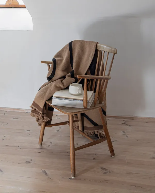 Shadow Blanket Black / Latte