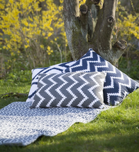 Ikat Sema Tyyny 40x60 cm Ulkona Käytettävä Harmaa / Off-white